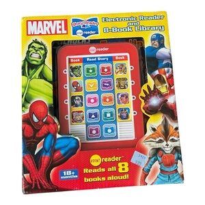 Me Reader- MARVEL Electronic Reader & 8 Book Library New never opened
